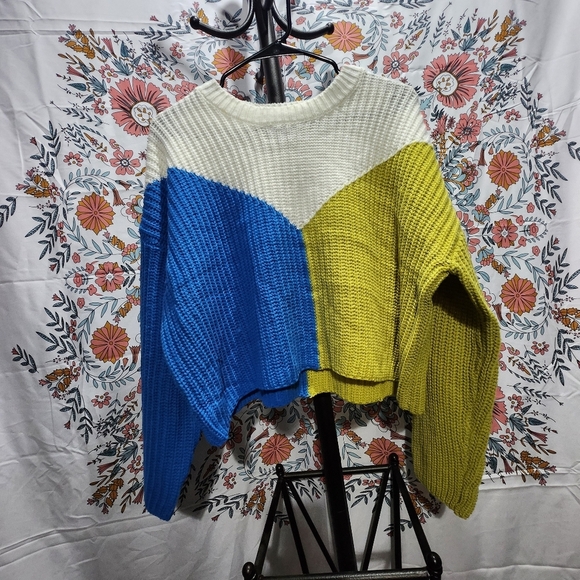 Sincerely Jules Colorblock Cropped Knit Swearer Green Blue Cream Sz Medium NWT - Picture 1 of 5